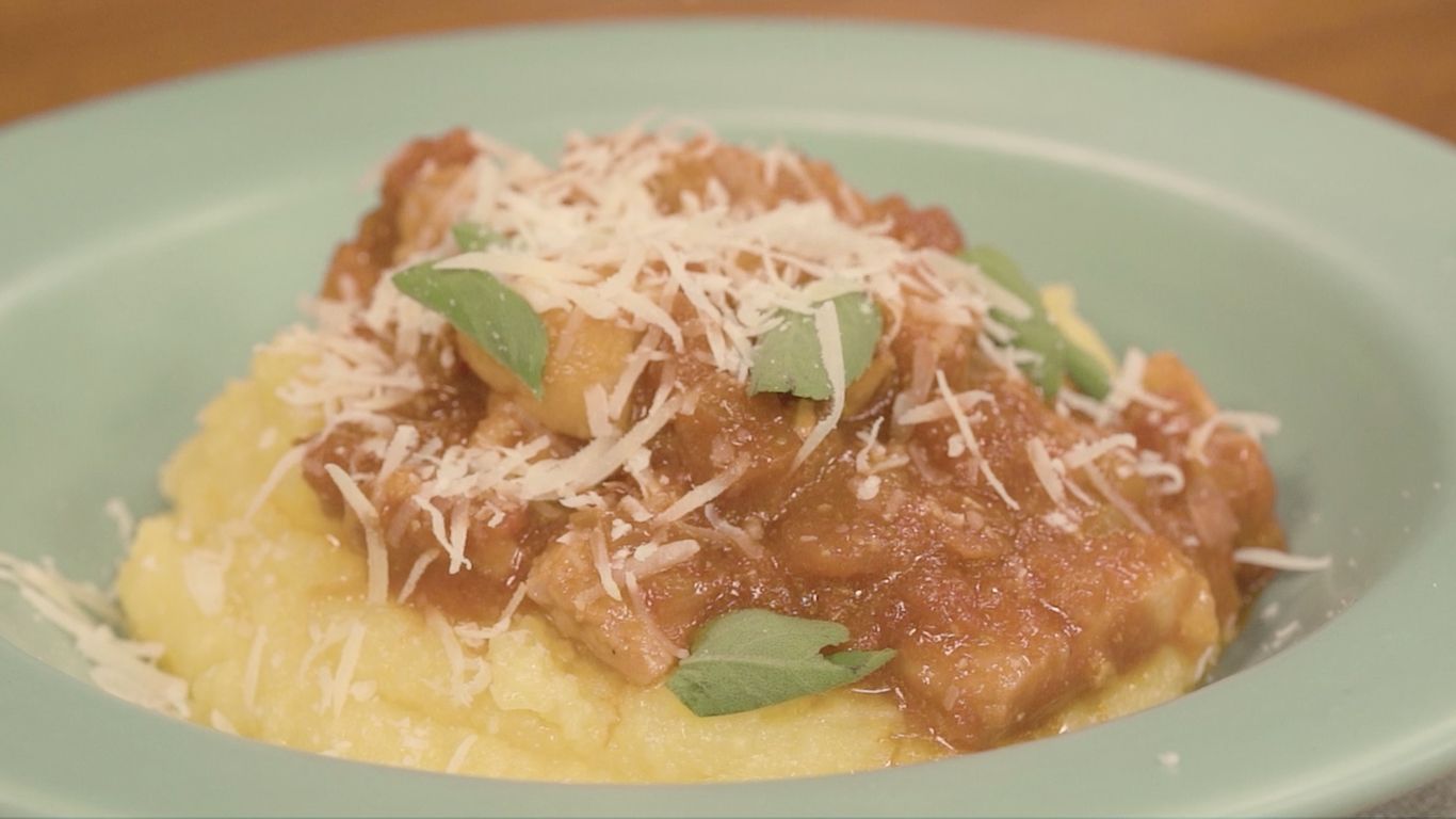 Polenta com Ragu Suino