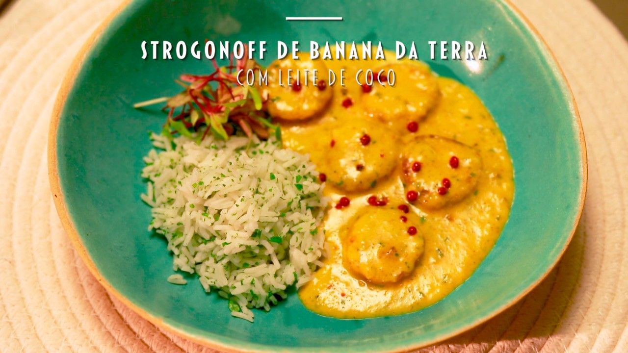 Strogonoff de Banana da Terra com Leite de coco